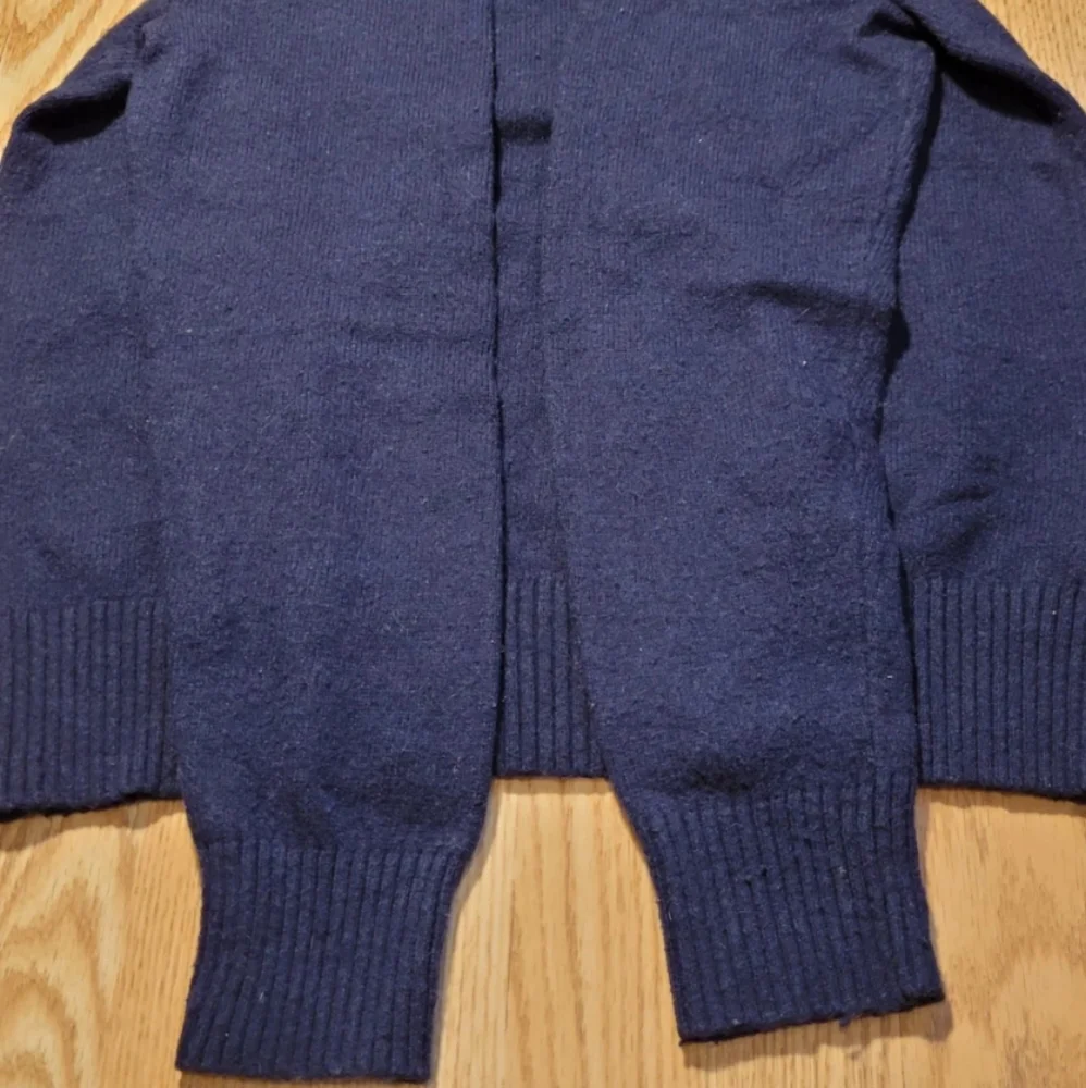 J Crew Sweater Men's Size: Medium Lambs Wool Blend